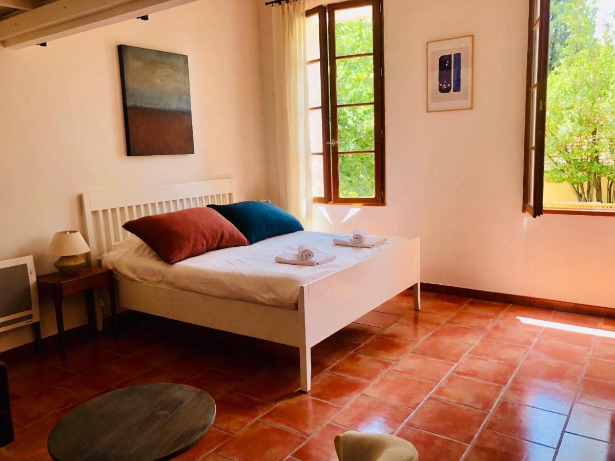 آيكس أومبروفينس B&B Villa Roumanille المظهر الخارجي الصورة
