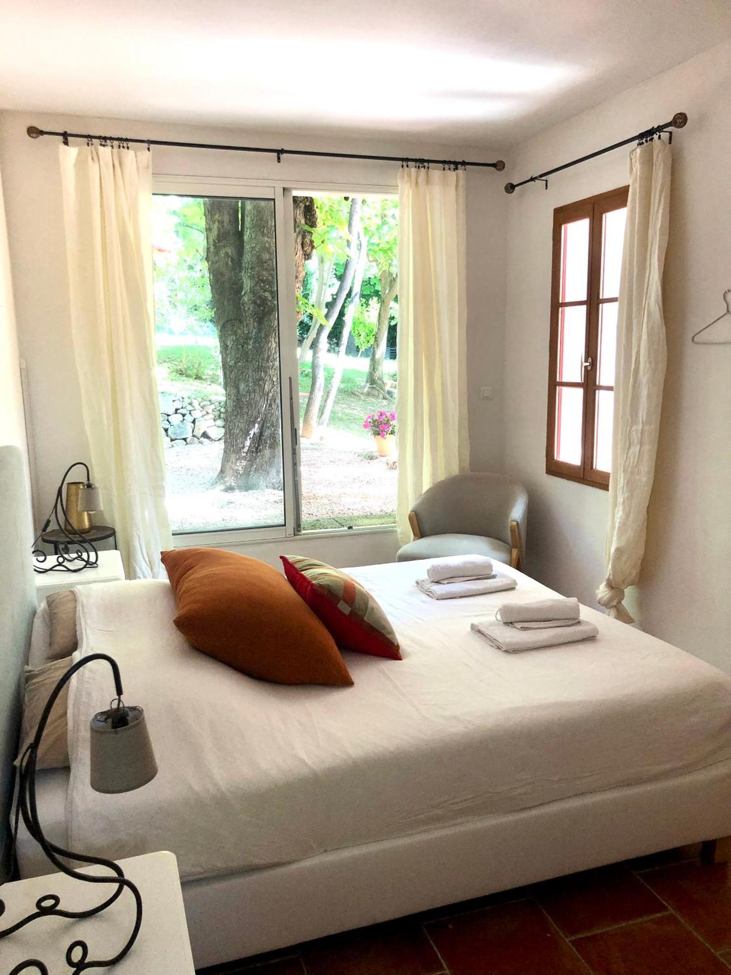 آيكس أومبروفينس B&B Villa Roumanille المظهر الخارجي الصورة